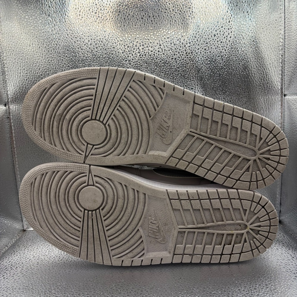 Size 11 Nike Air Jordan 1 Retro Low OG Neutral Gray Silver Mens Shoes CZ0790-002 - Picture 9 of 12